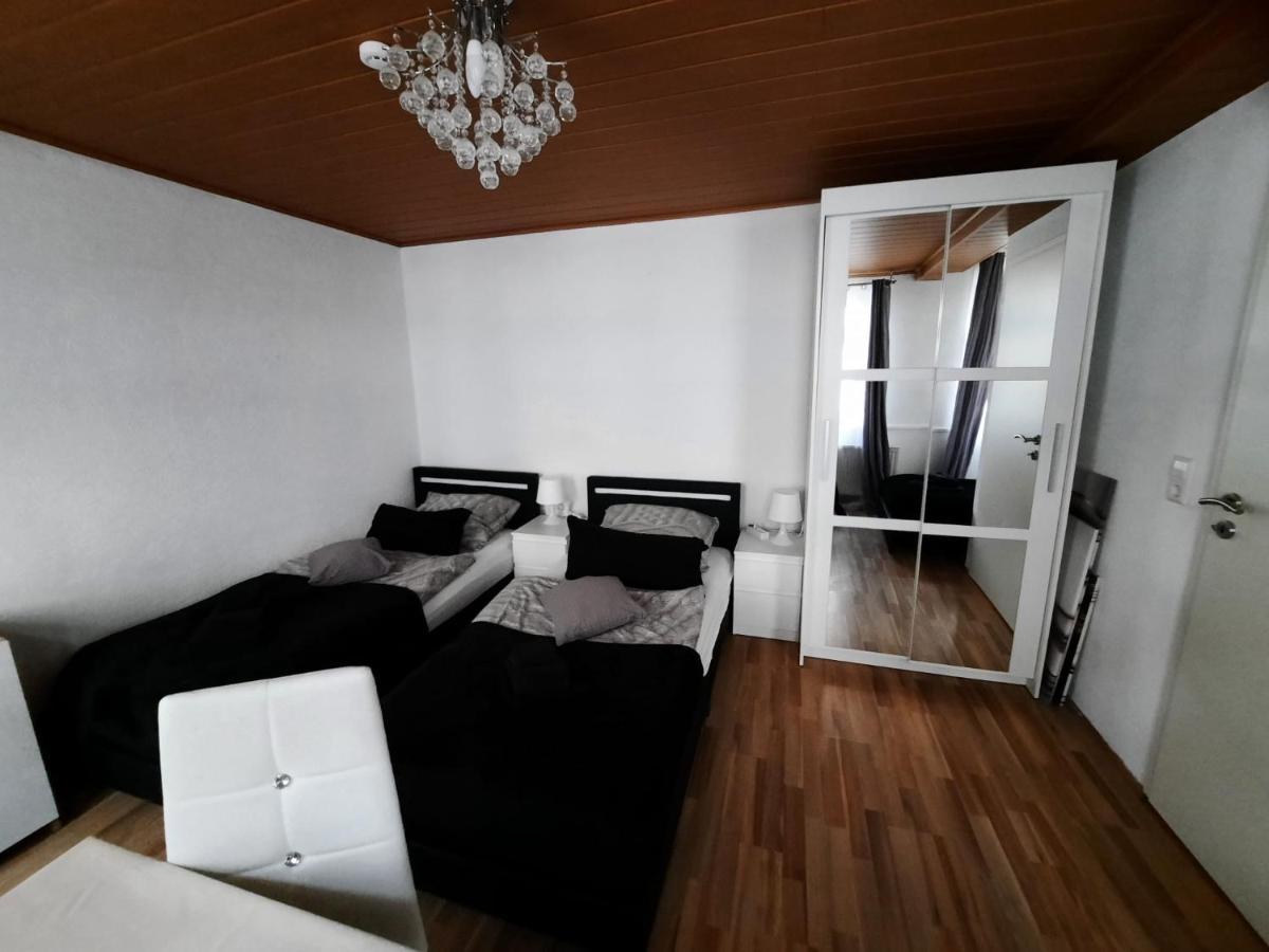 Ferienwohnungen Calwer Hoefle City - Fuer Firmen, Handwerker Und Monteure Стая снимка